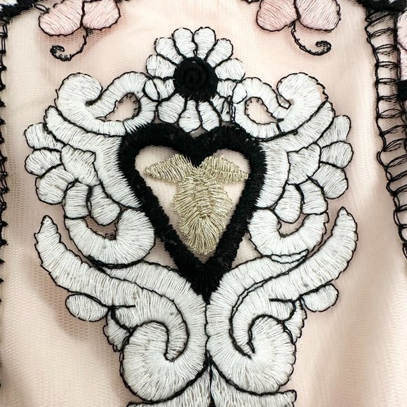 Pippa & Julie Baby Girl Pink Dress with Bloomers Size 12M, Pre-owned - Picture 3 of 4